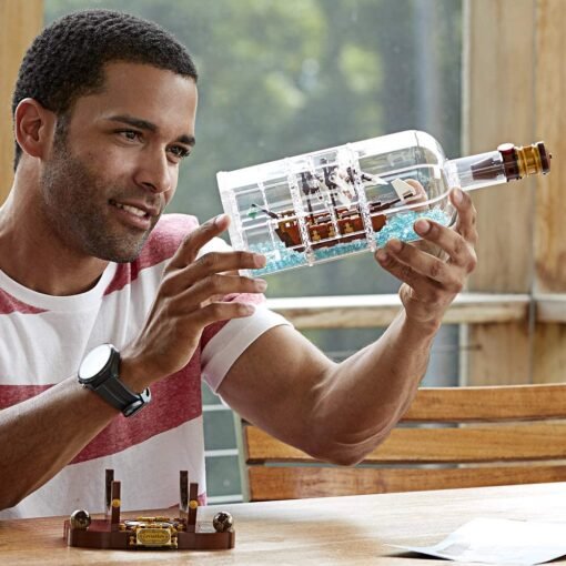 Collectible Display Set and Toy for Adults - Image 3